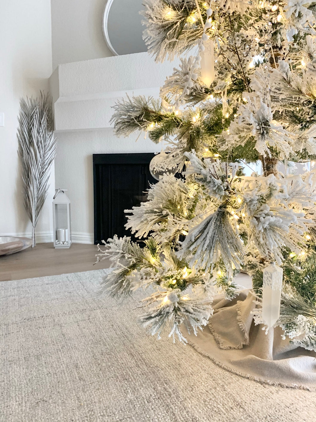 6.5 ft Snow Pine Tree 450 Warm White LED